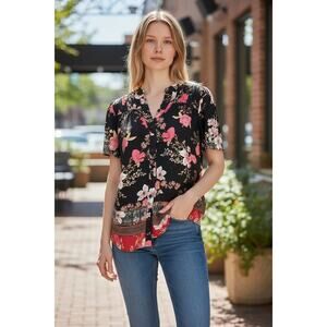 NWOT Knox Rose black floral button down tunic